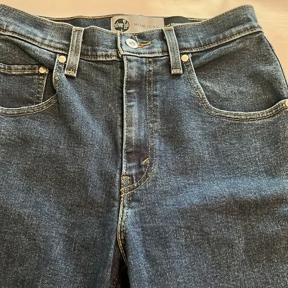 Levi’s Silver Tab Mom Jean Relaxed Fit High Rise Size 27 - Picture 15 of 16